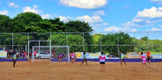 Neste domingo (20) tem Futebol de Areia e Cabo de Guerra no ItaVerão