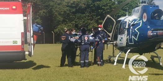 Paciente de 78 anos é transferida de helicóptero de Santa Helena para Toledo (vídeo)