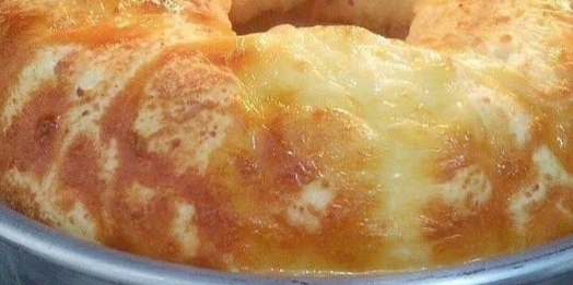 Pão de queijo na forma