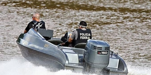 PF resgata pescadores à deriva em Santa Helena no Lago de Itaipu