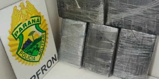 Polícia Militar do Paraná apreende 5 quilos de cocaína em ônibus na BR-277