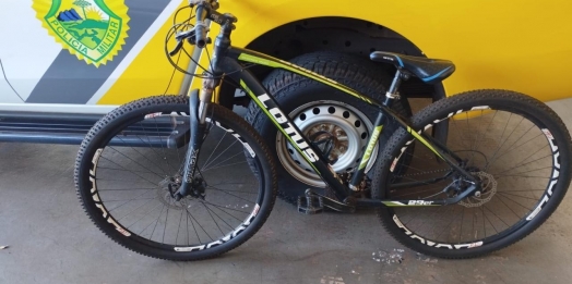 Polícia Militar recolhe bicicleta abandonada em bar de Santa Helena