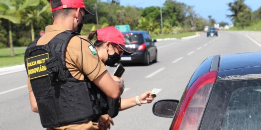 Polícia Rodoviária flagra mais de 4 mil motoristas em excesso de velocidade no Paraná