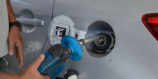 Preços de gasolina, diesel e gás aumentam hoje nas refinarias