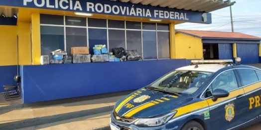 PRF prende homem por importunação sexual em ônibus