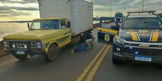 PRF recupera camioneta logo após ser furtada