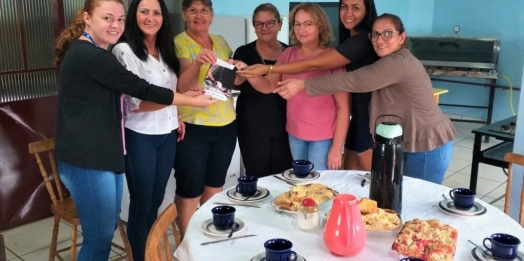 Receita do Clube de Mães de São Miguel está no livreto ‘Receitas de Cucas do Oeste do Paraná’