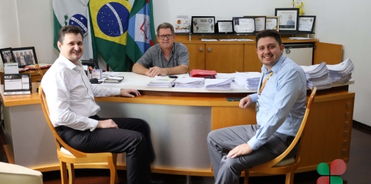 Representantes da Cresol se reúnem com Prefeito de Missal a fim de apresentar projetos em desenvolvimento