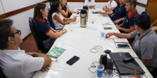 Representantes do Senac de Medianeira apresentam opções de capacitação profissional em Missal