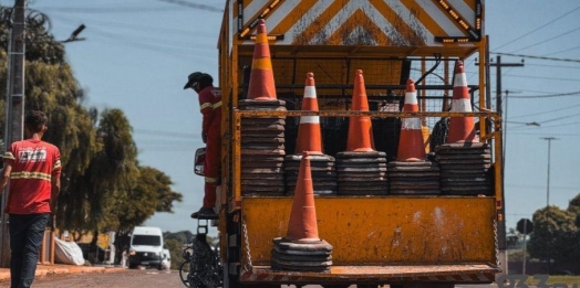 Rodovia municipalizada em Santa Helena recebe sinalização e atendimento da Polícia Militar