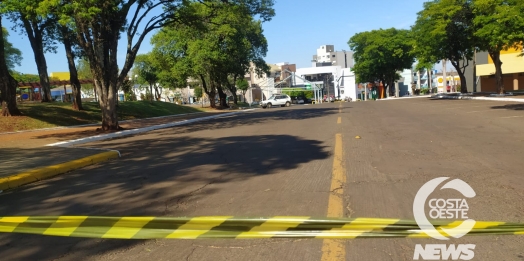 Rua Santa Terezinha é fechada para início da montagem da estrutura da festa de São Miguel do Iguaçu