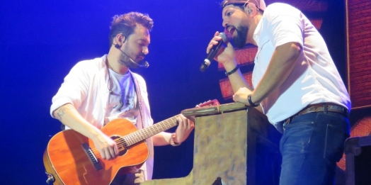 Show com Fernando e Sorocaba reúne mais de 30 mil pessoas no Balneário de Santa Helena