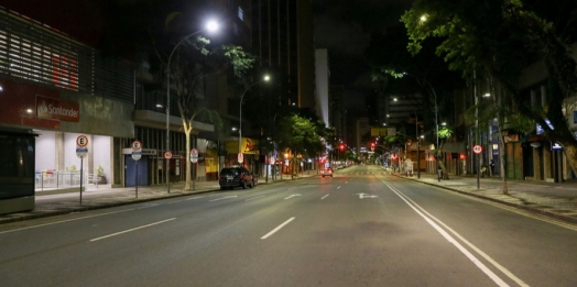 Toque de recolher passa a vigorar de meia-noite às 5 horas