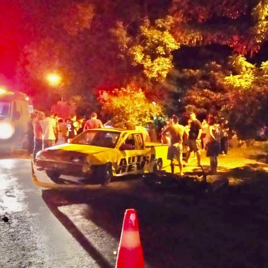 Acidente entre carro e moto deixa duas pessoas feridas em bairro de Santa Helena