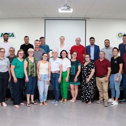 Acisa e Caciopar reúnem setor industrial de Santa Helena em palestra sobre planejamento tributário