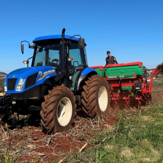 Agricultores do Paraná apostam em técnicas avançadas para safra de soja promissora