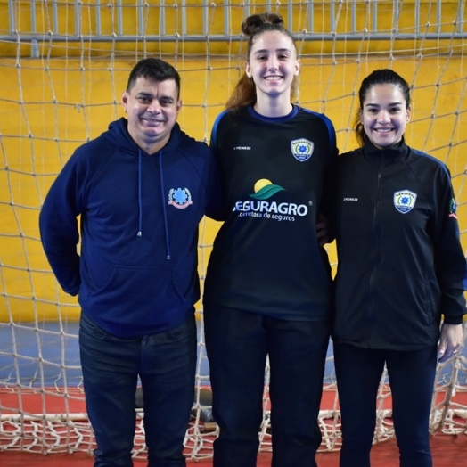 Atleta de São Miguel do Iguaçu é convocada para a seletiva da Seleção Brasileira de Handebol Sub-17