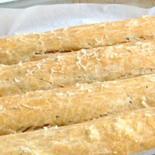 Biscoito crocante de parmesão