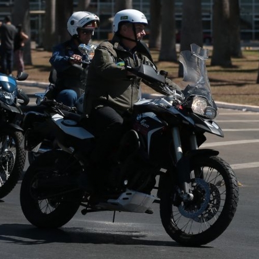 Bolsonaro fará motociata em Foz, diz deputado Vermelho