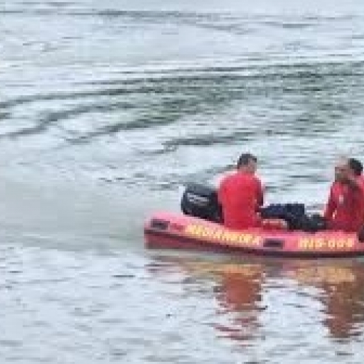 Bombeiros encontram jovem que se afogou na prainha de Santa Terezinha de Itaipu