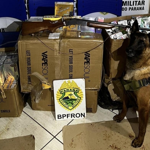 BPFRON apreende arma de fogo e contrabando em Missal