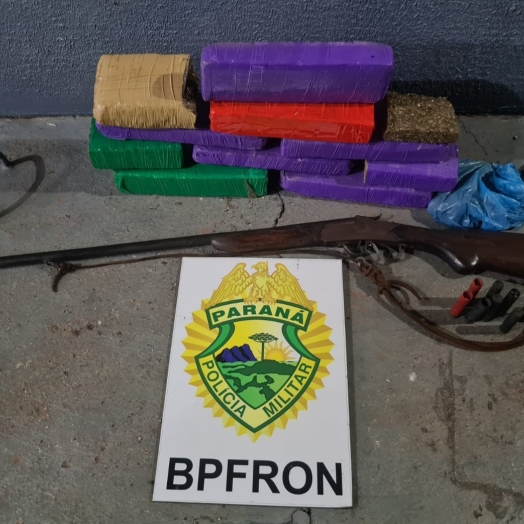 BPFRON apreende droga, arma de fogo e munições em Diamante do Oeste