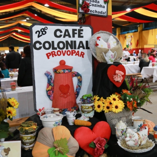 Café Colonial de Missal reuniu grande público no Centro de Eventos