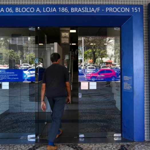 Caixa libera abono salarial para trabalhadores nascidos em setembro