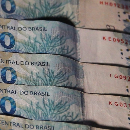 Caixa paga Auxílio Brasil a beneficiários com NIS final 9