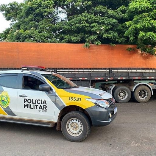 Carreta roubada é recuperada em São Clemente, distrito de Santa Helena