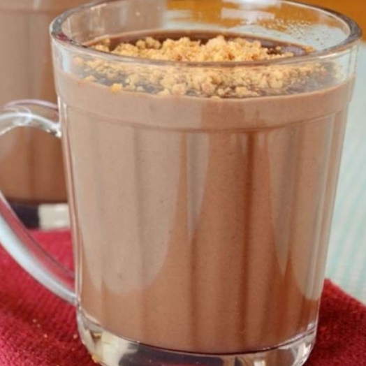 Chocolate quente com paçoca