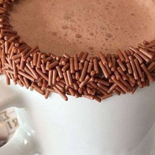 Chocolate quente de brigadeiro