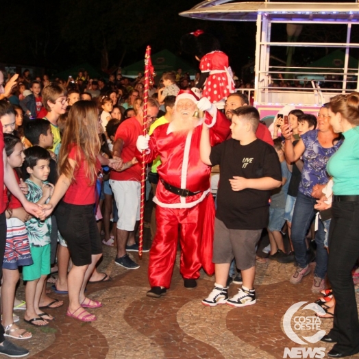 Com apresentação musical e inauguração das Luzes, Santa Helena abre o Natal Iluminado 2022