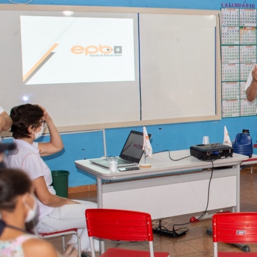 Com o apoio do Governo de São Miguel do Iguaçu, Escola de Pais volta com os círculos presenciais