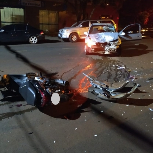 Condutor embriagado colide com motociclista que fica gravemente ferida em Medianeira