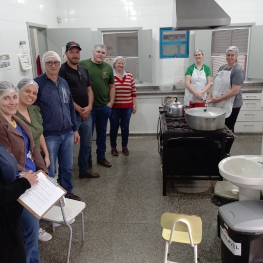 Conselho de Alimentação Escolar realiza visita em Instituição de Ensino de Missal