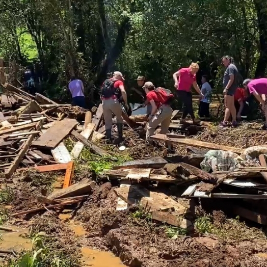 Corpo de Bombeiros encontra menina desaparecida em General Carneiro