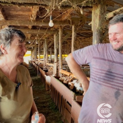 Criação de cabritos em Santa Rosa do Ocoí traz inovação e desafios para a família rural