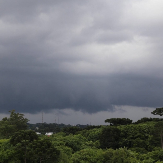 Defesa Civil alerta para temporal no Oeste do Paraná