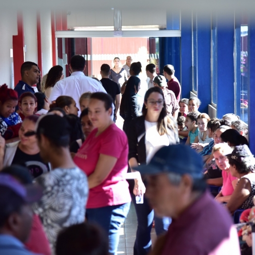 Direito para Todos: Acadêmicos de Direito da Faculdade UNIGUAÇU atendem  população esclarecendo demandas jurídicas