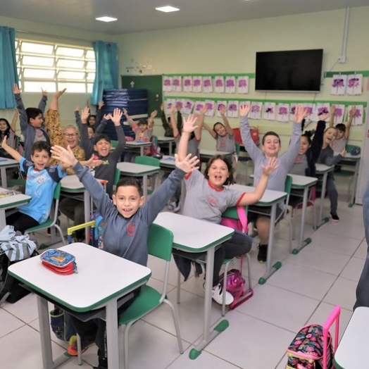 Educação e Polícia Civil firmam convênio para emissão da carteira de identidade dos alunos da Rede Municipal