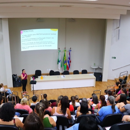 Educação iniciou ano letivo com Semana Pedagógica e cursos de formação contínua