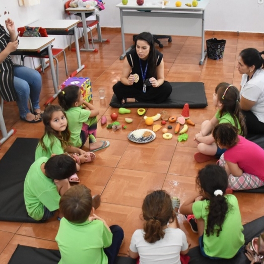 Educação nutricional é trabalhada com alunos da Escola Municipal Teodoro Antônio Bortoluzzi