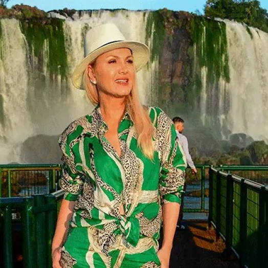 Eliana se apaixona por Cataratas do Iguaçu no primeiro programa do ano