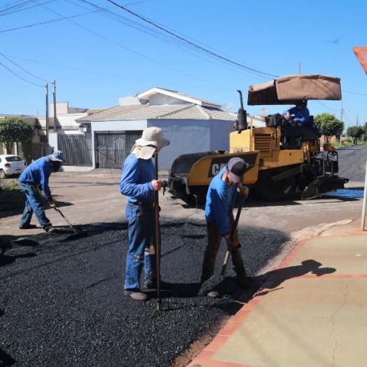 Estado já aplicou R$ 1,7 bilhão em obras e melhorias nos municípios do Paraná em 2024