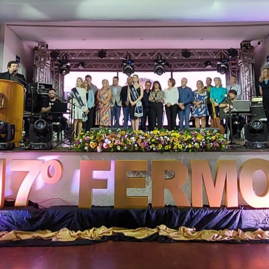 Etapa de Medianeira classifica novos cantores para Finalíssima do Fermop