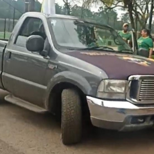 F-250 é furtada em frente a igreja matriz, em Santa Helena