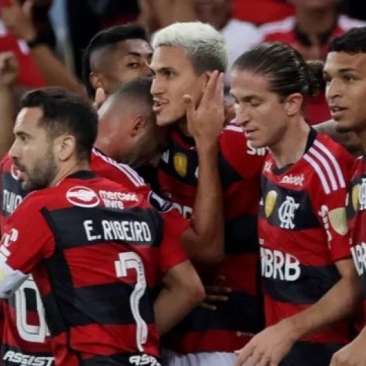 Flamengo goleia o Aucas e se classifica para as oitavas de final da Libertadores