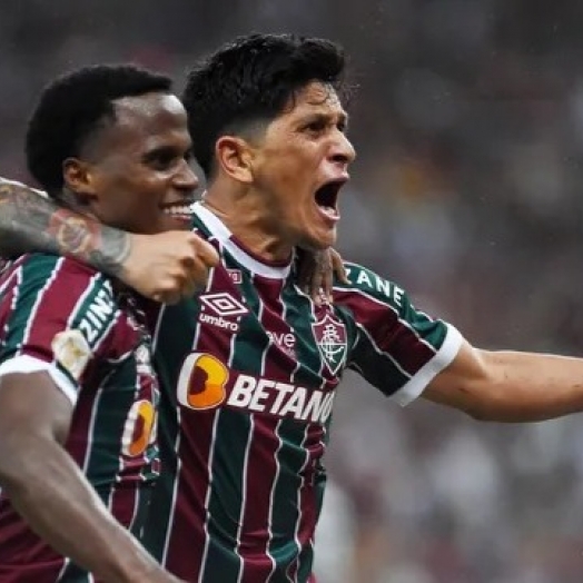 Fluminense perde pênalti, mas vence o Santos com gol de Cano