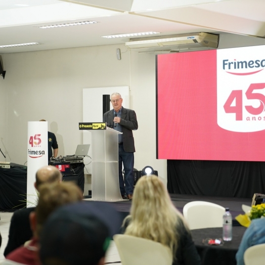 Frimesa  e Jornal O Presente Rural promovem discussões sobre o desenvolvimento da produção leiteira